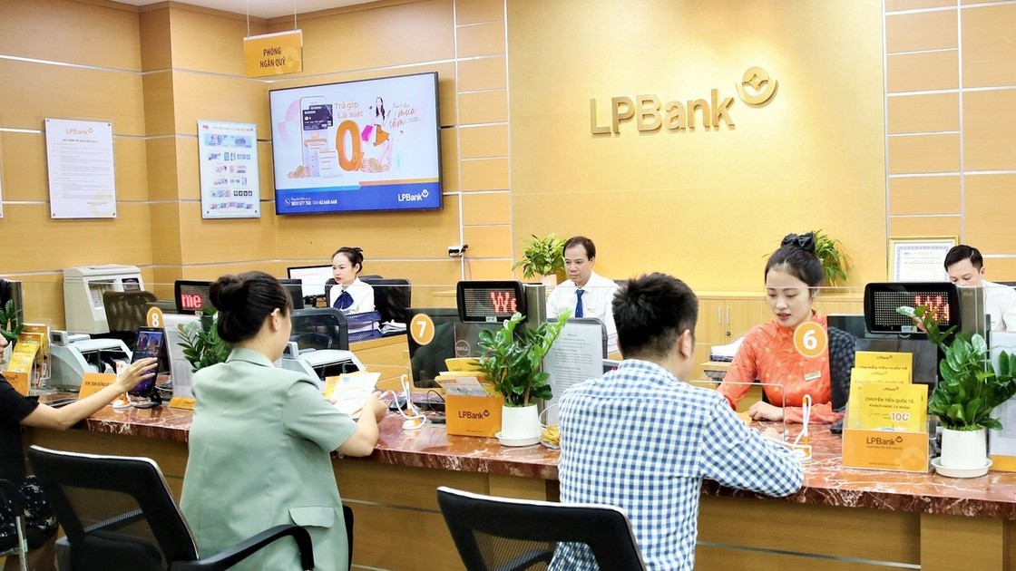 LPBank bổ sung phương án đổi tên, không chia cổ tức trong 3 năm tới