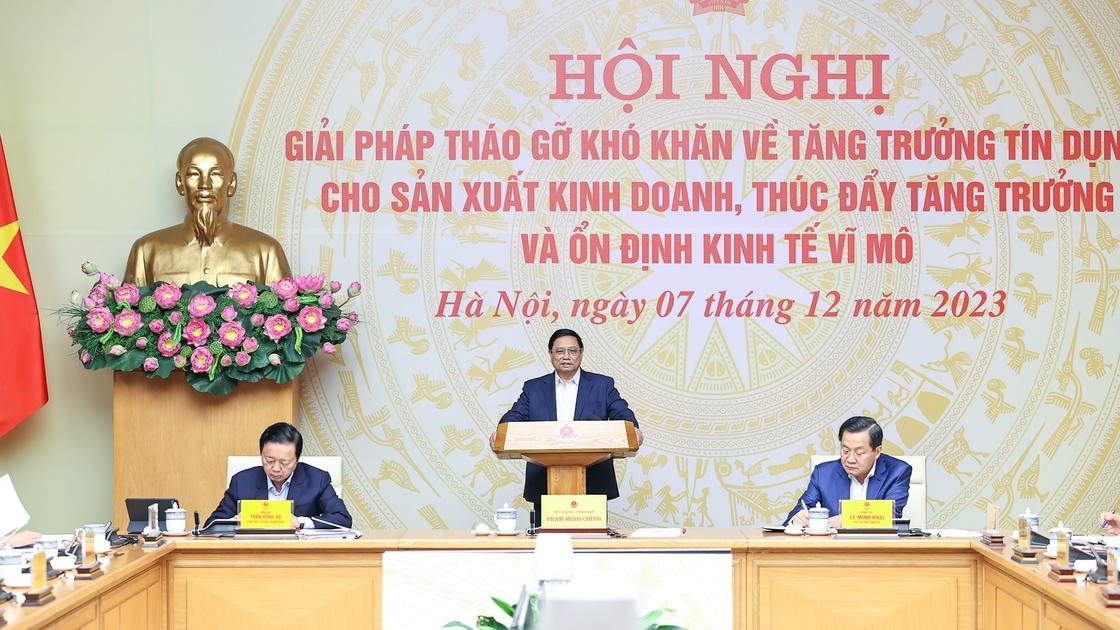Thủ tướng: Doanh nghiệp gặp khó khăn, nhưng dự án khả thi thì có cho vay được không?