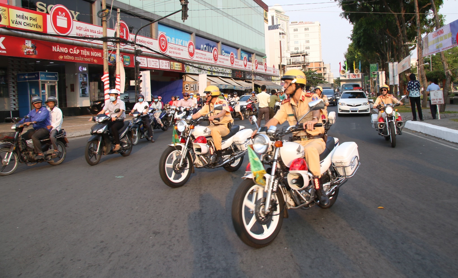 Cần Thơ: Xử lý nghiêm các vi phạm về nồng độ cồn, ma tuý, tốc độ