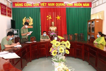 "Chế" phương pháp chữa bệnh Covid-19 tại nhà, người phụ nữ Vĩnh Long bị phạt 7,5 triệu đồng