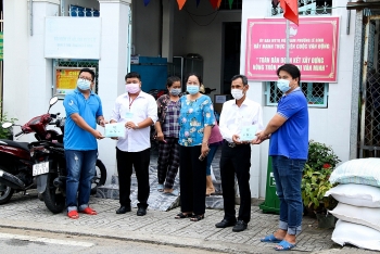 can tho 650 tui thuoc yeu thuong den voi ba con thuong ho cho noi cai rang