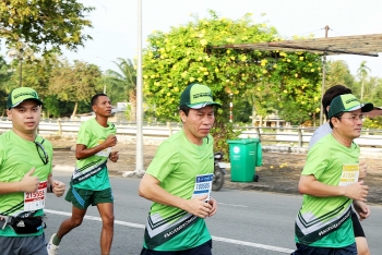 Hậu Giang: Bí thư Tỉnh ủy cùng 7200 vận động viên chạy Marathon chống biến đổi khí hậu