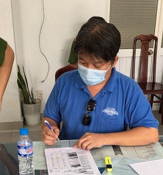 tham o tai san giam doc cong ty bao hiem bi bat