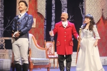 quan thanh tra tieng cuoi phe phan quan tham