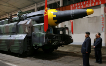 danh hai nga gia thu tuong ukraine treu thong doc guam chuyen ban ten lua cho trieu tien