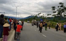 da nang xe tai va cham voi xe may nu sinh dai hoc sinh nam 1996 tu vong thuong tam