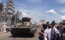 tien cong trong hanh tien than toc giai phong phnom penh khmer do khong kip tro tay