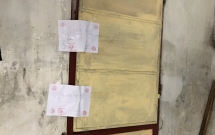 hang xom chung kien co gai bi duoi ve tan phong tro co van xin nhung ban trai van xuong tay sat hai