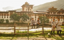 giua vong xoay cuong quay cua cuoc song it nhat hay mot lan den bhutan de co duoc nhung ngay binh di va an yen