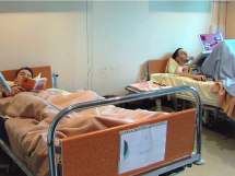 viec nhe luong cao 16000 usd cho cac thanh nien khoe manh nam im tren giuong trong vong 2 thang