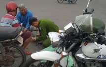 hanh dong dep cua cong an da nang khien cu dan mang thich me