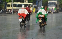 ha noi da co con mua giai nhiet dau tien sau dot nang nong ky luc suot 5 ngay qua