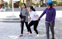 no luc cua nu sinh khuyet tat da nang uoc mo lam phong vien trong ky thi thpt quoc gia