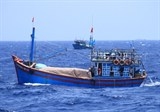 8 tau ca cung hon 60 ngu dan viet nam bi indonesia bat giu
