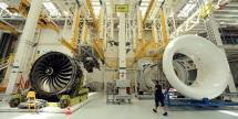dot nhap nha may cua rolls royce noi san xuat mot trong nhung loai dong co may bay sach va than thien voi moi truong nhat