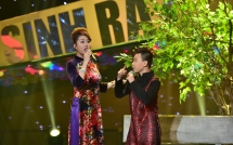 dong nghiep ne tranh che bai giong hat cua phi thanh van tren song truyen hinh