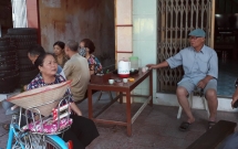 hoan canh cua thanh nien tu thieu sau nhieu lan thuyet phuc bo cho phep cuoi vo nhung khong thanh