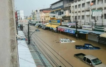 loat anh dang so ve tham canh ngap lut dang khien nguoi dan thai lan khon don