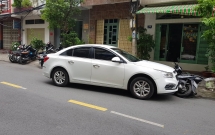 nghi an phong vien dang tac nghiep thi bi tai xe lai to o dam va hanh hung trong thuong o sai gon