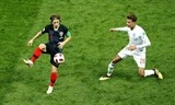 bao anh ma thuat cua modric khien cac cau thu anh mat tap trung