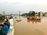 mua lu dien bien phuc tap nguoi dan chuong my khon kho chong choi canh ngap lut