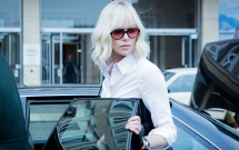 dien toan do hieu dep me man nhung chang ai ngo charlize theron lai tap luyen den gay rang