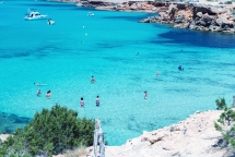 khong phai maldives day moi la hon dao nghi duong sieu sang cua hoi con nha giau tren the gioi