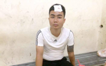 khoi to nam thanh nien di vao duong cam cam gay golf danh csgt