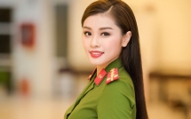 thu hang mac dong phuc cong an hoi ngo trong tan