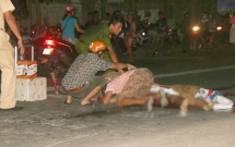 nguoi than khoc ngat ben thi the khong nguyen ven cua nguoi phu nu chet tham duoi banh xe tai