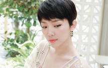 livestream phong van toc tien lan dau ke ve moi tinh mu quang trong qua khu