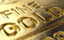 tai sao gia vang lai giam trong giai doan chien tranh thuong mai bung no