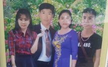 co gai hoang hot bo lam goi ve nha vi nhan duoc buc anh gia dinh tu me