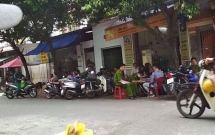 tphcm phat hien thi the nguoi dan ong ngoai quoc boc mui hoi thoi trong can phong khoa cua