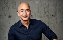 jeff bezos da dua amazon tro thanh nha ban le hang dau the gioi nhu the nao
