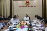 bo truong thang chi dao nghien cuu quy dinh dan logo tren o to