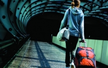 bi chong duoi khoi nha vi mot cau tren facebook vo quyet tam di nhung van ngai chua dep ngay