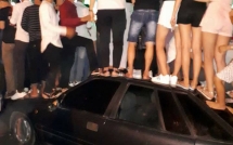 hanh dong gay nhieu nhuc nhoi cua nhom thanh nien trong ngay le