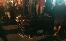 hinh anh khung khiep nhat dip nghi le 29 treo rao giam nat o to con trong dem dai nhac hoi