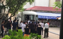 hang xom bang hoang truoc cai chet thuong tam cua 3 me con trong nha nghi luc rang sang