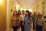 gia ve tham quan nha hat lon ha noi can huong den quan chung nhan dan