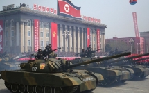 le duyet binh mung quoc khanh 70 nam cua trieu tien im ang bat thuong tren truyen thong