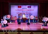 ban sac que huong dam net trong tuan van hoa viet nam 2018 tai campuchia