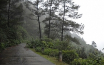 nam thanh nien tu vong bat thuong trong tu the treo co tren nui