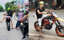 chan ngan nhung dam me xe phan khoi lon thanh nien tao nen hinh anh hai huoc tren pho