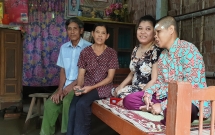 phep mau den voi bo me gia mong 2 con gai kho duoc an mot bua no roi cung chet cung man nguyen