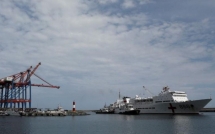 Tổng thống Venezuela vừa kết thúc chuyến thăm Bắc Kinh, tàu hải quân TQ ngay lập tức cập cảng