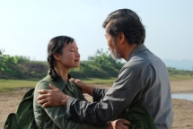 hinh anh nguoi phu nu viet tu trang viet den man anh p2