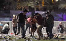 dam dong la het hoang so va giam dap len nhau trong hien truong vu xa sung le hoi am nhac las vegas