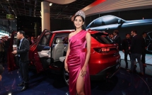 vinfast khien tran tieu vy tro thanh hoa hau may man nhat lich su hoa hau viet nam